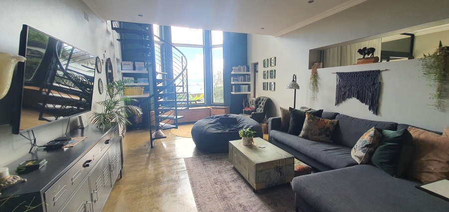 4 Bedroom Property for Sale in Linkside Western Cape